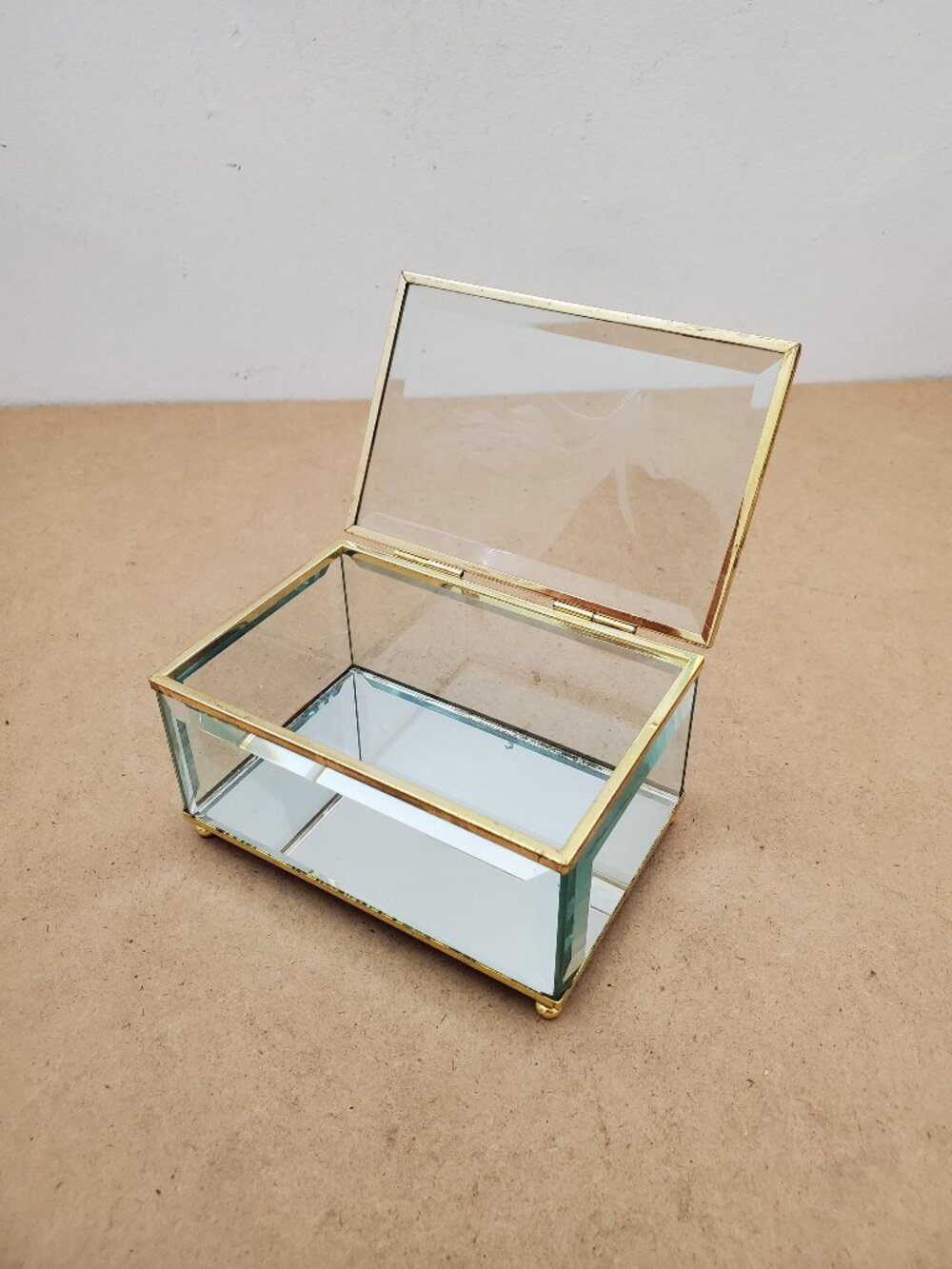Glass etched floral brass framed faceted glass trinket box